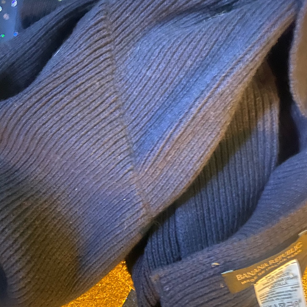 BANANA REPUBLIC Merino WOOL CASHMERE NAVY RUFFLE Scarf RARE LUX GORG COZY - Picture 7 of 7